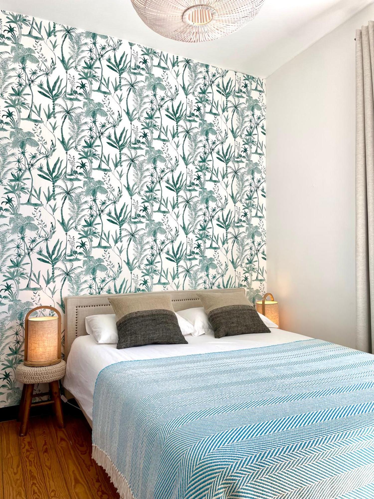 Hidden Gem Rustic Modern 2 Bedroom Flat *